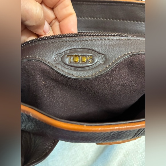 Vintage Tod's Beige Brown
Pebbled Leather Gommino Tote Bag - Picture 16 of 16